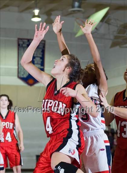 Thumbnail 2 in Ripon @ Modesto Christian photogallery.