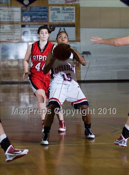 Thumbnail 2 in Ripon @ Modesto Christian photogallery.