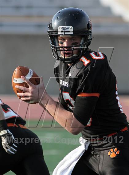 Thumbnail 1 in Marshfield vs. Homestead (WIAA Playoffs) photogallery.