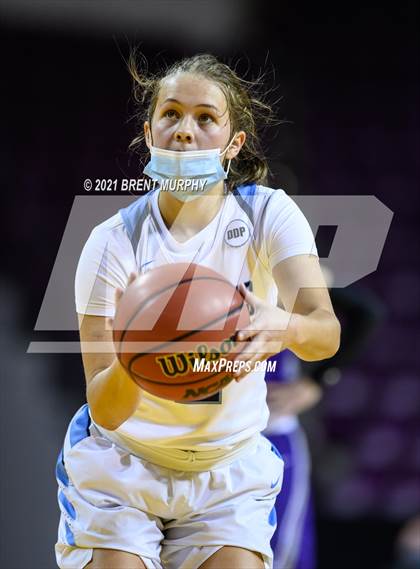 Thumbnail 1 in Platte Valley vs. Lutheran (CHSAA 3A State Finals) photogallery.