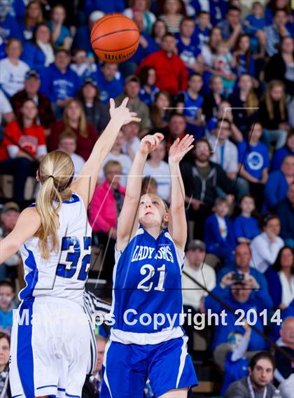 Thumbnail 3 in Romulus vs. Fort Edward (NYSPHSAA Class D Final) photogallery.