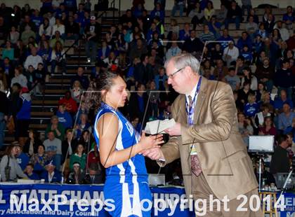 Thumbnail 3 in Romulus vs. Fort Edward (NYSPHSAA Class D Final) photogallery.