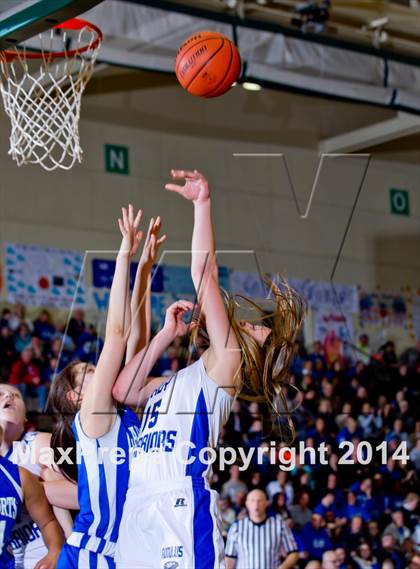 Thumbnail 2 in Romulus vs. Fort Edward (NYSPHSAA Class D Final) photogallery.