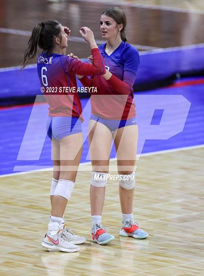 Thumbnail 2 in Mountain Vista vs. Cherry Creek (CHSAA 5A First Round) photogallery.