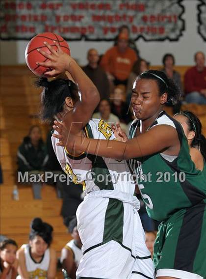Thumbnail 3 in McNair vs. Kennedy (CIF SJS D1 Playoffs) photogallery.