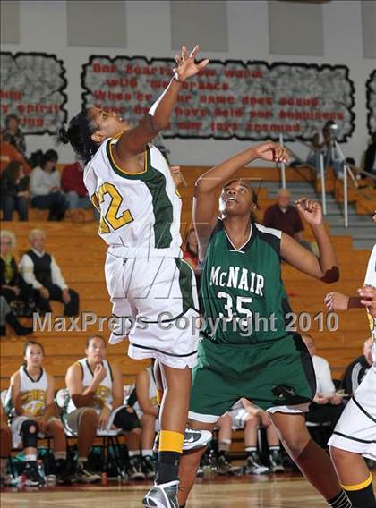 Thumbnail 1 in McNair vs. Kennedy (CIF SJS D1 Playoffs) photogallery.
