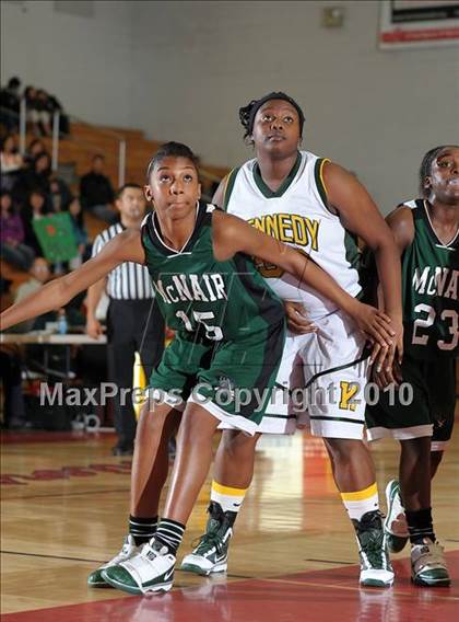 Thumbnail 3 in McNair vs. Kennedy (CIF SJS D1 Playoffs) photogallery.
