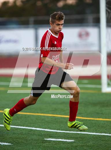 null - Photo 01