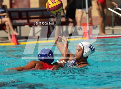 Thumbnail 1 in JV: Encinal vs St. Ignatius College Preparatory (Crusher Classic) photogallery.