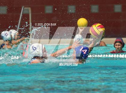 Thumbnail 2 in JV: Encinal vs St. Ignatius College Preparatory (Crusher Classic) photogallery.