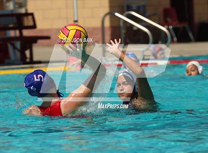 Thumbnail 2 in JV: Encinal vs St. Ignatius College Preparatory (Crusher Classic) photogallery.