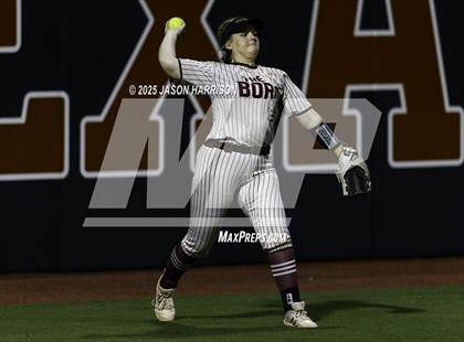 Thumbnail 2 in Whitesboro vs. Grandview (UIL Softball 3A D1 Final) photogallery.