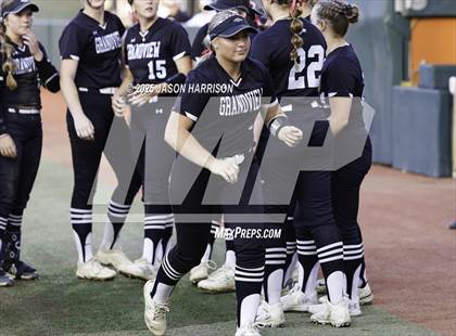 Thumbnail 2 in Whitesboro vs. Grandview (UIL Softball 3A D1 Final) photogallery.