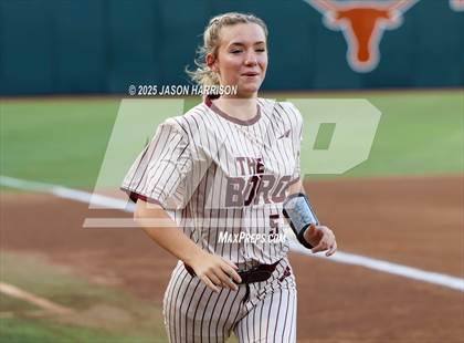 Thumbnail 1 in Whitesboro vs. Grandview (UIL Softball 3A D1 Final) photogallery.