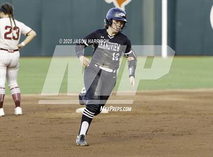 Thumbnail 3 in Whitesboro vs. Grandview (UIL Softball 3A D1 Final) photogallery.