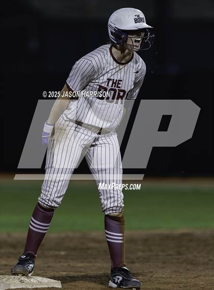 Thumbnail 2 in Whitesboro vs. Grandview (UIL Softball 3A D1 Final) photogallery.