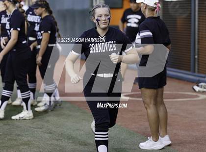 Thumbnail 1 in Whitesboro vs. Grandview (UIL Softball 3A D1 Final) photogallery.