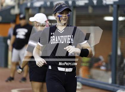 Thumbnail 2 in Whitesboro vs. Grandview (UIL Softball 3A D1 Final) photogallery.