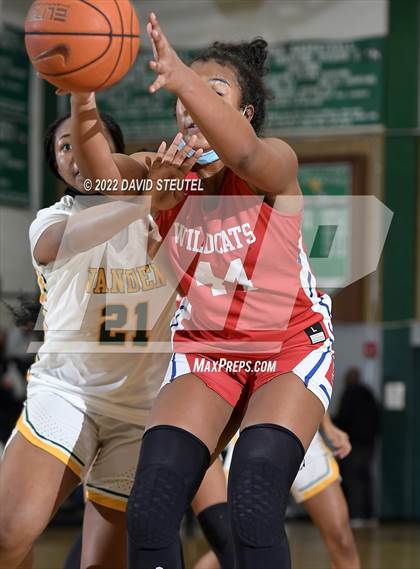 Thumbnail 3 in St. Ignatius vs. Vanden (St. Mary's Stockton MLK Showcase) photogallery.