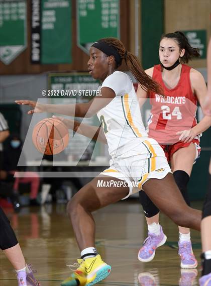 Thumbnail 1 in St. Ignatius vs. Vanden (St. Mary's Stockton MLK Showcase) photogallery.