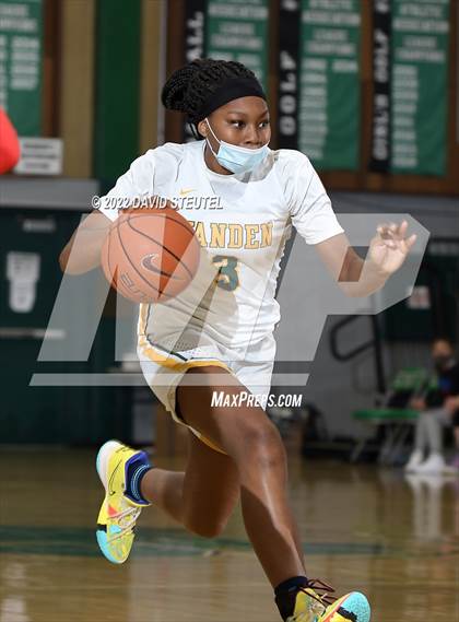Thumbnail 2 in St. Ignatius vs. Vanden (St. Mary's Stockton MLK Showcase) photogallery.
