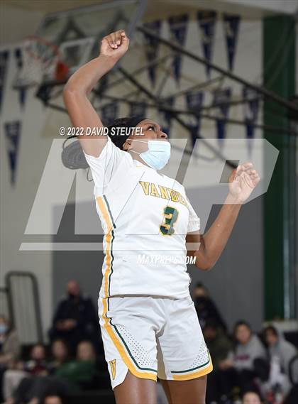 Thumbnail 3 in St. Ignatius vs. Vanden (St. Mary's Stockton MLK Showcase) photogallery.