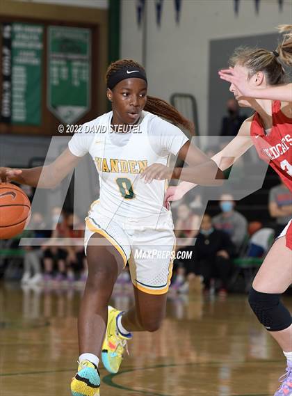 Thumbnail 1 in St. Ignatius vs. Vanden (St. Mary's Stockton MLK Showcase) photogallery.