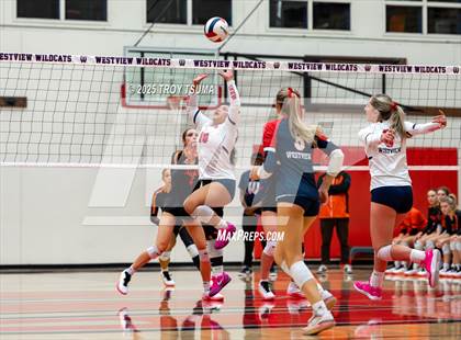 Thumbnail 1 in Beaverton @ Westview photogallery.