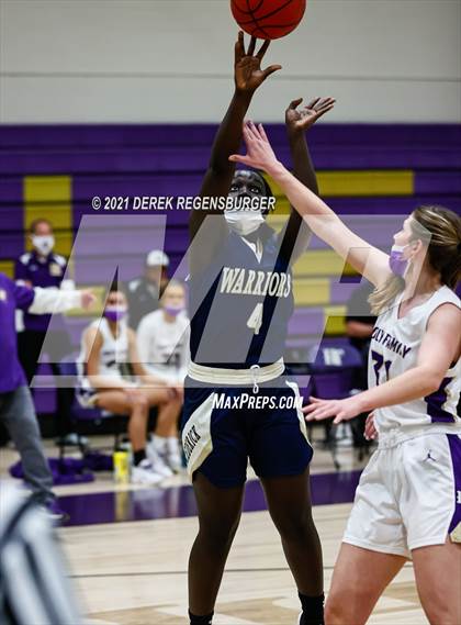 Thumbnail 1 in Frederick vs Holy Family (CHSAA 4A Playoffs Rd 1) photogallery.