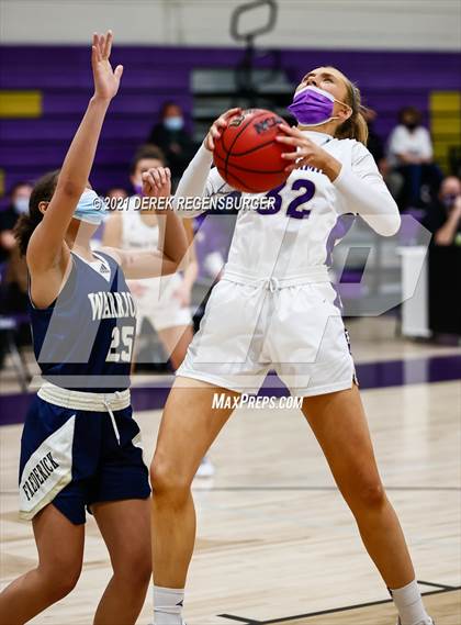 Thumbnail 1 in Frederick vs Holy Family (CHSAA 4A Playoffs Rd 1) photogallery.