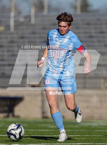 Thumbnail 1 in Lindale vs. Lumberton (Sulphur Springs 4A Elite Invitational) photogallery.