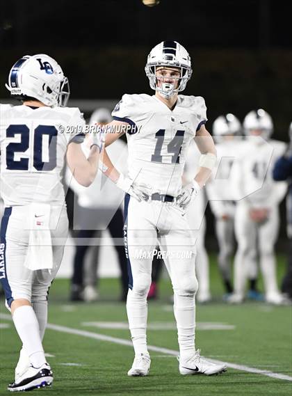 Thumbnail 3 in Jesuit vs. Lake Oswego (OSAA 6A Semifinal) photogallery.