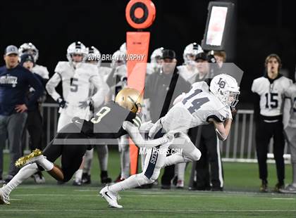 Thumbnail 2 in Jesuit vs. Lake Oswego (OSAA 6A Semifinal) photogallery.