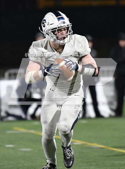 Thumbnail 3 in Jesuit vs. Lake Oswego (OSAA 6A Semifinal) photogallery.