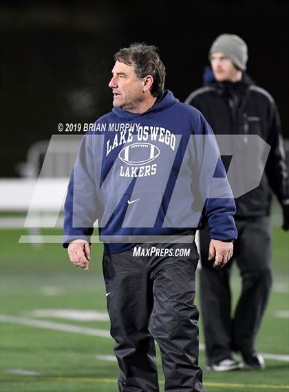 Thumbnail 2 in Jesuit vs. Lake Oswego (OSAA 6A Semifinal) photogallery.
