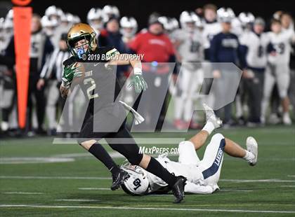 Thumbnail 3 in Jesuit vs. Lake Oswego (OSAA 6A Semifinal) photogallery.