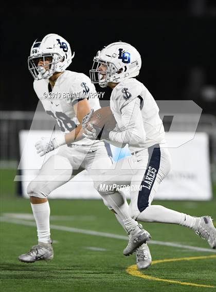 Thumbnail 2 in Jesuit vs. Lake Oswego (OSAA 6A Semifinal) photogallery.
