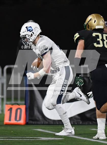 Thumbnail 1 in Jesuit vs. Lake Oswego (OSAA 6A Semifinal) photogallery.