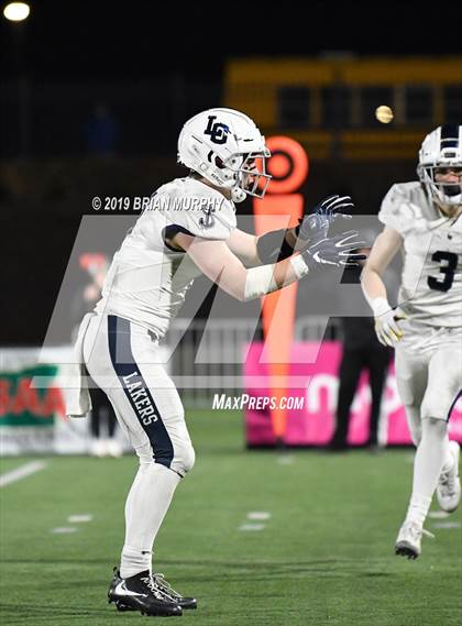 Thumbnail 1 in Jesuit vs. Lake Oswego (OSAA 6A Semifinal) photogallery.