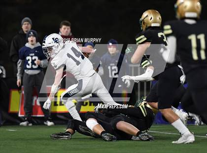 Thumbnail 2 in Jesuit vs. Lake Oswego (OSAA 6A Semifinal) photogallery.