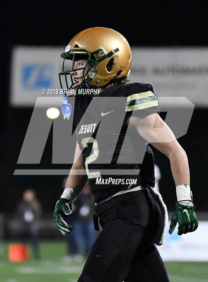 Thumbnail 2 in Jesuit vs. Lake Oswego (OSAA 6A Semifinal) photogallery.