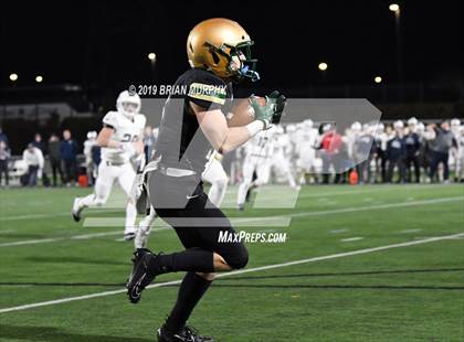 Thumbnail 1 in Jesuit vs. Lake Oswego (OSAA 6A Semifinal) photogallery.