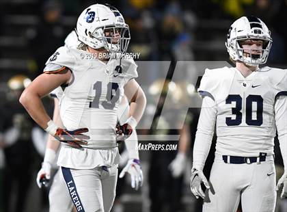 Thumbnail 2 in Jesuit vs. Lake Oswego (OSAA 6A Semifinal) photogallery.