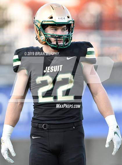 Thumbnail 2 in Jesuit vs. Lake Oswego (OSAA 6A Semifinal) photogallery.