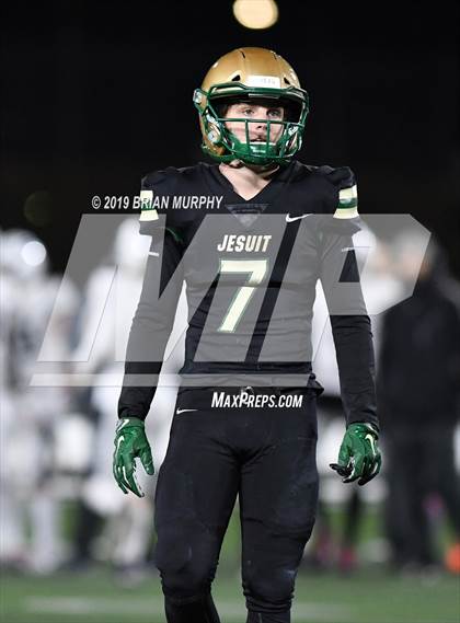 Thumbnail 1 in Jesuit vs. Lake Oswego (OSAA 6A Semifinal) photogallery.