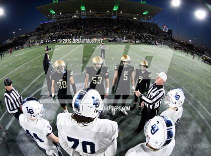 Thumbnail 1 in Jesuit vs. Lake Oswego (OSAA 6A Semifinal) photogallery.