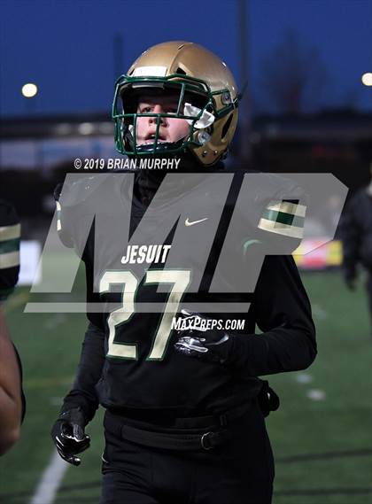 Thumbnail 3 in Jesuit vs. Lake Oswego (OSAA 6A Semifinal) photogallery.