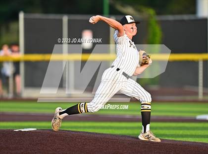 Thumbnail 2 in Cypress Woods vs. Klein Oak (UIL 6A Region 2 Quarterfinals Playoff - Game 2) photogallery.
