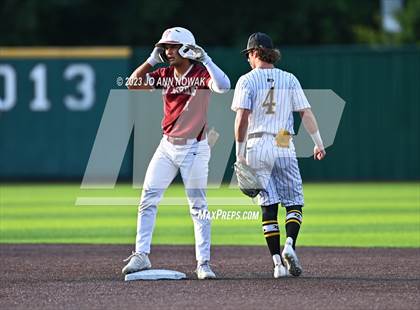 Thumbnail 3 in Cypress Woods vs. Klein Oak (UIL 6A Region 2 Quarterfinals Playoff - Game 2) photogallery.