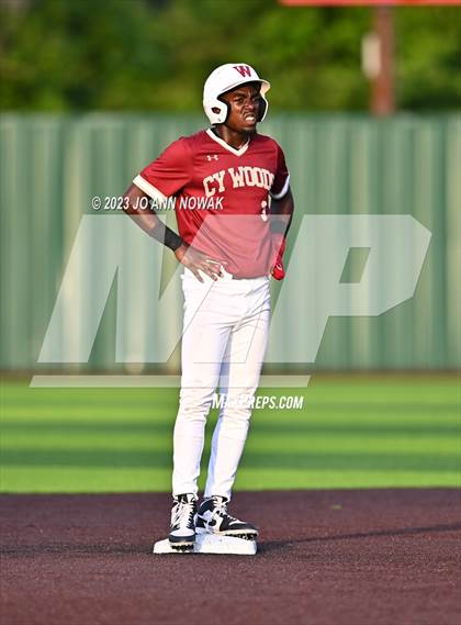 Thumbnail 2 in Cypress Woods vs. Klein Oak (UIL 6A Region 2 Quarterfinals Playoff - Game 2) photogallery.